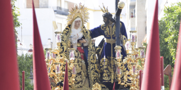 Afligidos y Amargura: La mejor manera de poner un cortejo procesional en La Isla