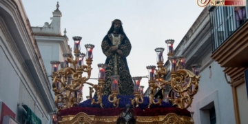 Medinaceli y Trinidad vuelven a cautivar a La Isla en un Lunes Santo con menos viento