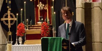 Mera Gracia pregonó a la Cruz en una exaltación con profundas raíces catequéticas