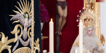 Domingo de Pasión (XI) – Besamano a María Santísima de la Paz
