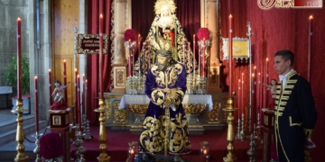 La túnica de Afligidos y el manto de la Amargura estarán en la exposición sobre Paquili