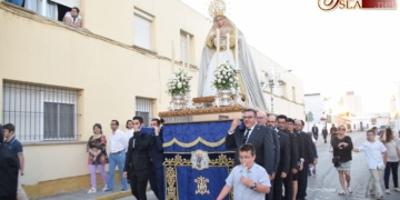 La Virgen de la Paz presidió el rosario de antorchas con motivo de su XXV aniversario