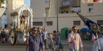 Los rocieros isleños finalizaron su peregrinación ayer con el regreso a la Sagrada Familia