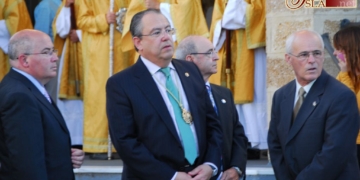 Los hermanos de Resurrección apoyan por unanimidad la lista de Moreno Sierra