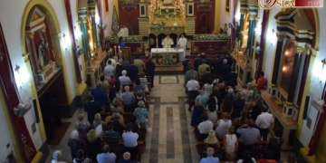 Los pastoreños llenan el templo desde el primer día de Triduo a la Copatrona