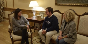 Cavada entregó el premio del trivial de la APP de Semana Santa seis meses después