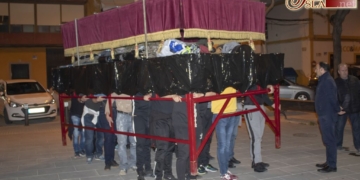 La cuadrilla de cargadores de la Virgen de los Desamparados comenzó ayer sus ensayos
