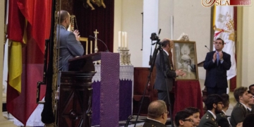 El cartel de la Caridad sirve como homenaje póstumo a Javier Moreno Ortiz