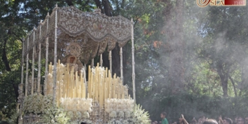 La Virgen de la Paz encerró en el sevillano parque de María Luisa 75 años de historia