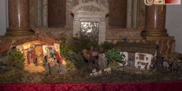El Belén de la Hermandad del Santo Entierro un año más cita obligada en la ruta belenista