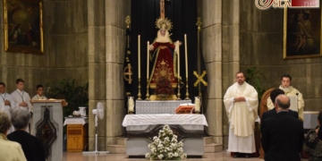 La Virgen del Mayor Dolor de Vera-Cruz preside el altar mayor del Cristo en su festividad