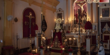 La Virgen del Mayor Dolor en Besamano con motivo de la festividad de los Dolores