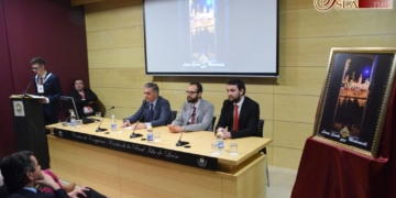Javier García presentó el cartel anunciador de la salida procesional de Medinaceli