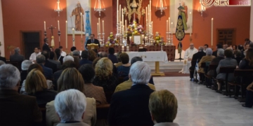 La Sagrada Familia se queda pequeña para albergar la Función de la Hermandad del Rocío