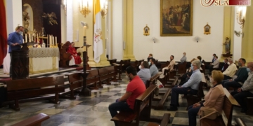 Los hermanos de Santa Elena se reúnen en una misa en el día de su Función y procesión