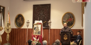 Fray David María Alarcón presentó una nueva edición del cartel de la procesión del Carmen