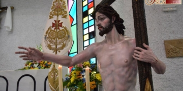 Jesús Resucitado en Besamano extraordinario por el X aniversario de su bendición
