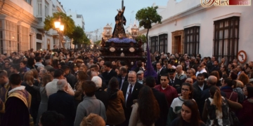 La noche más larga se vive en La Isla junto a Jesús Nazareno y la Virgen de los Dolores