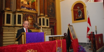 Los cargdores, principales protagonistas en la presentación del cartel de Ecce-Homo