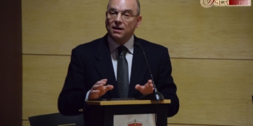 Andrés Luque Teruel realizó un análisis pormenorizado de la estética cofrade en La Isla