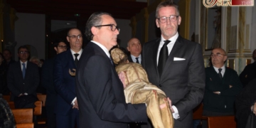 El traslado de Vera-Cruz al altar de Besapié último acto antes del Domingo de Pasión