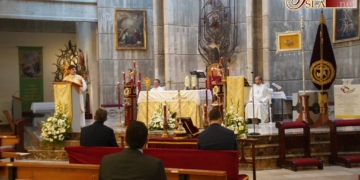 Los hermanos de Afligidos iniciaron ayer el Triduo eucarístico en el Santo Cristo