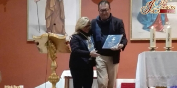 El pregonero del Rocío de San Fernando 2018 recibió las pastas el pasado viernes