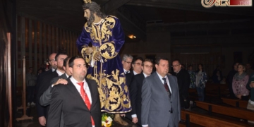Jesús de los Afligidos fue trasladado anoche de forma solemne a su paso de misterio