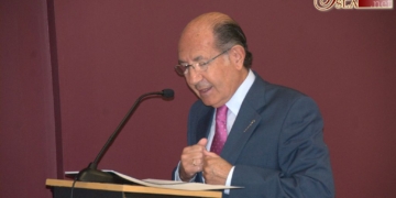 Fernández Moreno presentó su particular visión del barrio de la Pastora y su Titular