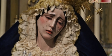 La Reina de Todos los Santos gaditana estuvo expuesta en devoto besamano