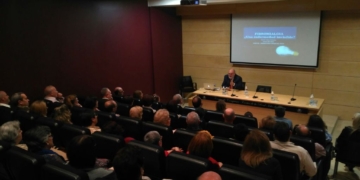 Rotundo éxito de la conferencia sobre fibromialgia organizada por Desamparados