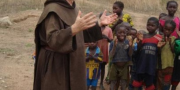 El Belén solidario de Santo Entierro colaborará a las obras misioneras de la ONG Carmel