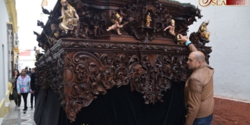 Una cuadrilla de la JCC trasladó el paso del Cristo de la Redención a la Iglesia Mayor