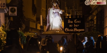 Tras la cruz de tres años llegó la Gloria de una salida procesional de la Virgen del Rosario