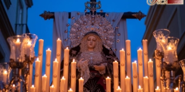 La devoción a la Virgen de la Soledad cierra un Viernes Santo espléndido en San Fernando