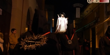 Devoción, oración y penitencia sincera un año más tras la Virgen del Rosario