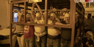 La cuadrilla de costaleros de la Pastora comenzó ayer sus ensayos para el 15-A
