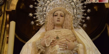 El levante obligó a realizar el rosario de la aurora de la Soledad en el interior del templo