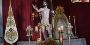 Besapiés y Función para celebrar Pentecostés en la Hermandad de la Resurrección
