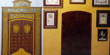 La Hermandad de la Pastora proyecta el exorno de la puerta del camarín de su Titular