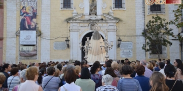 La Patrona volvió al Carmen tras su estancia de dos semanas en la Iglesia Mayor