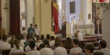 La adoración a Jesús Sacramentado en la tradicional jornada del Corpus