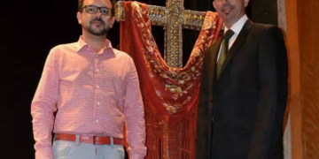 Nazareno retoma su curso de formación con una conferencia sobre vestidores