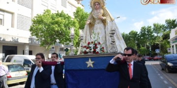 La Virgen de la Victoria presidirá el sábado un rosario de antorchas con carácter parroquial