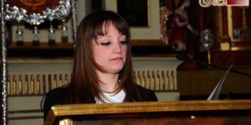 María del Carmen Roa ofreció un pregón por y para los jóvenes cofrades de La Isla