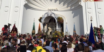 La Hermandad del Rocío de San Fernando se presenta ante la Blanca Paloma