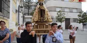 La Callejolera inició ayer su recorrido por las casas del barrio del Carmen