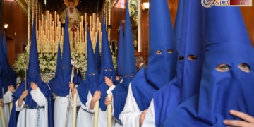La inclusión de capas para todos los penitentes de Cristo Rey aprobado por Régimen Interno