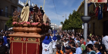 OPINIÓN: «Más espectadores y menos devotos» – ‘El cabildo’
