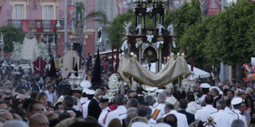 Los isleños arropan a un Corpus que busca matizar la fórmula perfecta